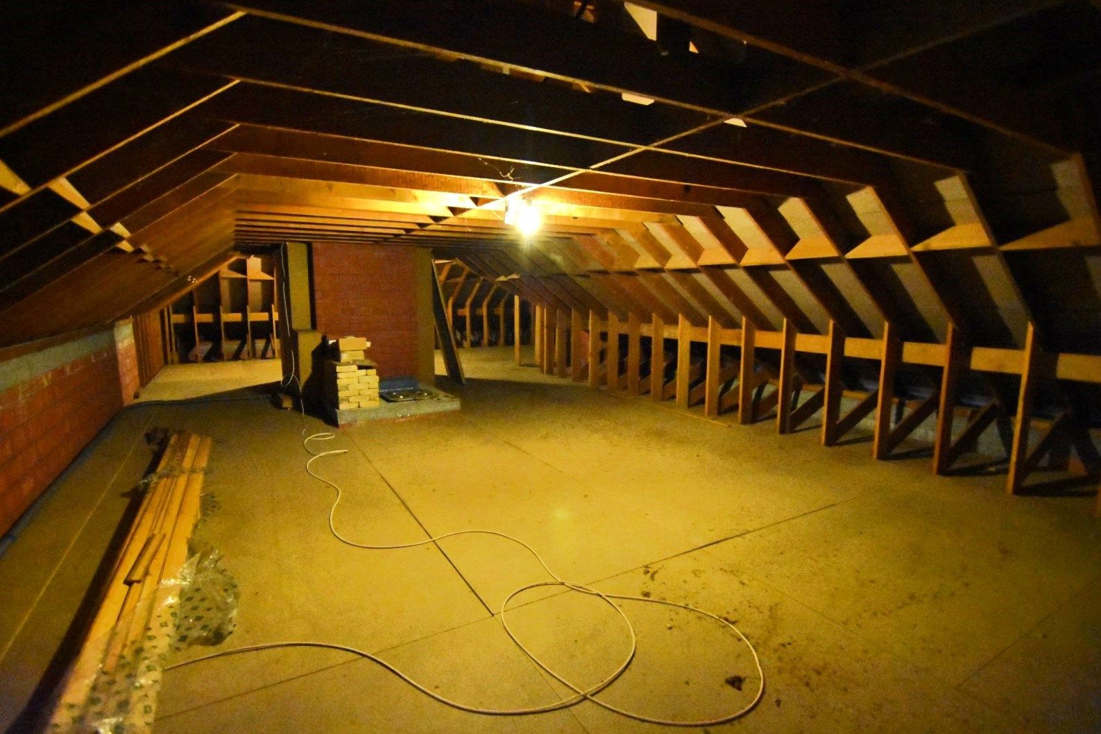 Alleenstaande woning met indrukwekkende tuin foto 18