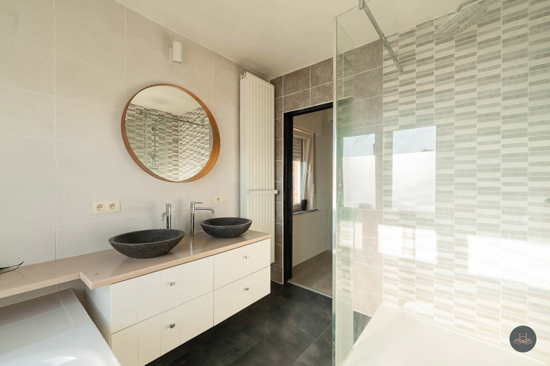 Fijne gezinswoning in rustige straat foto 16