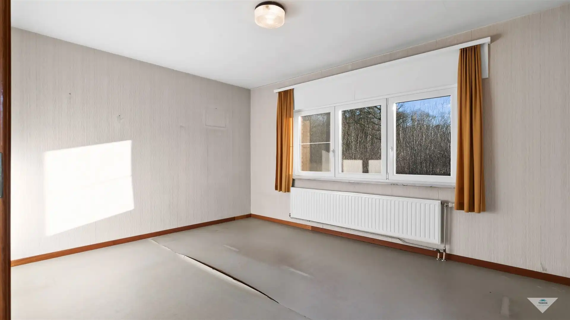 Te renoveren alleenstaande woning op toplocatie foto 12