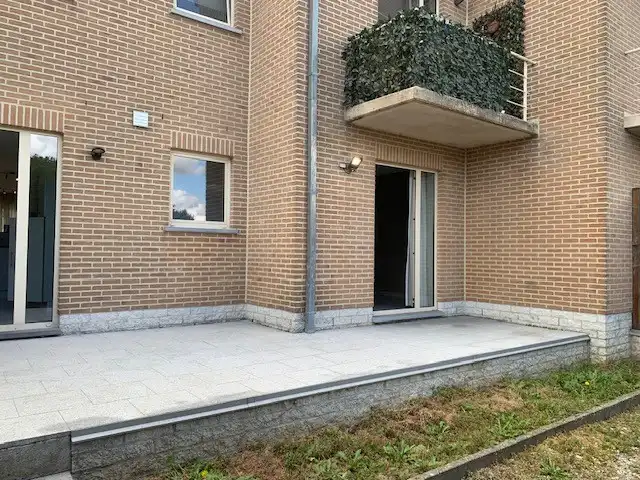 Zeer ruim, gezellig ingericht en lichtrijk appartement foto 18