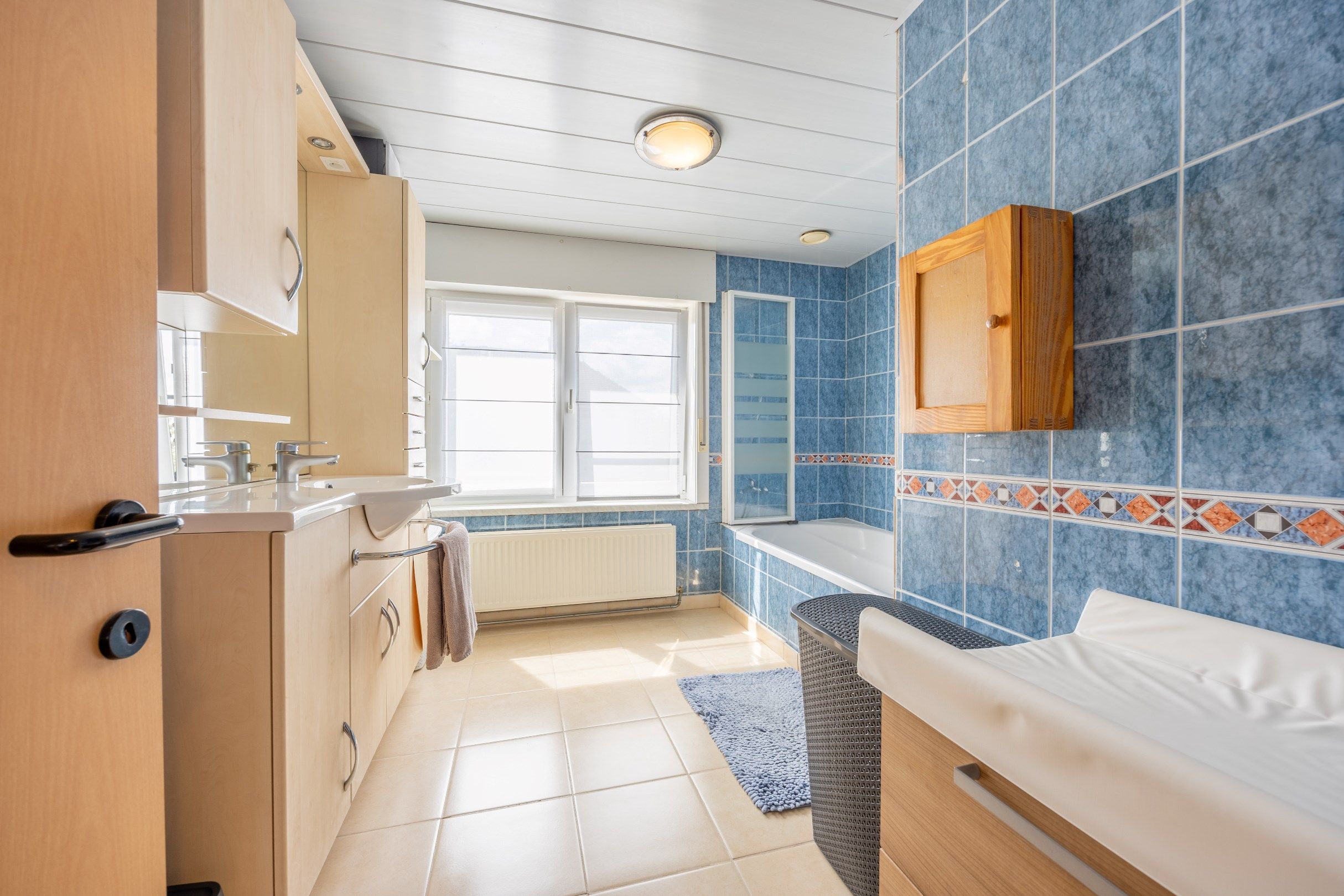 Instapklare woning met 4 slaapkamers en uitweg foto 16
