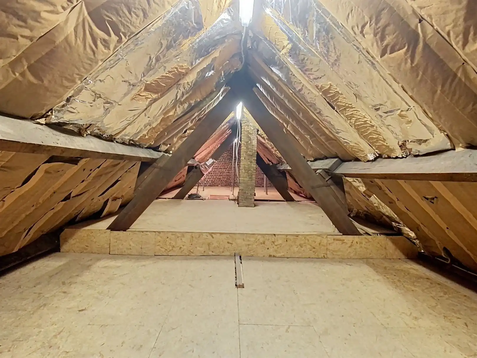 karaktervolle woning met 4 slaapkamers, grote garage en tuin! foto 22