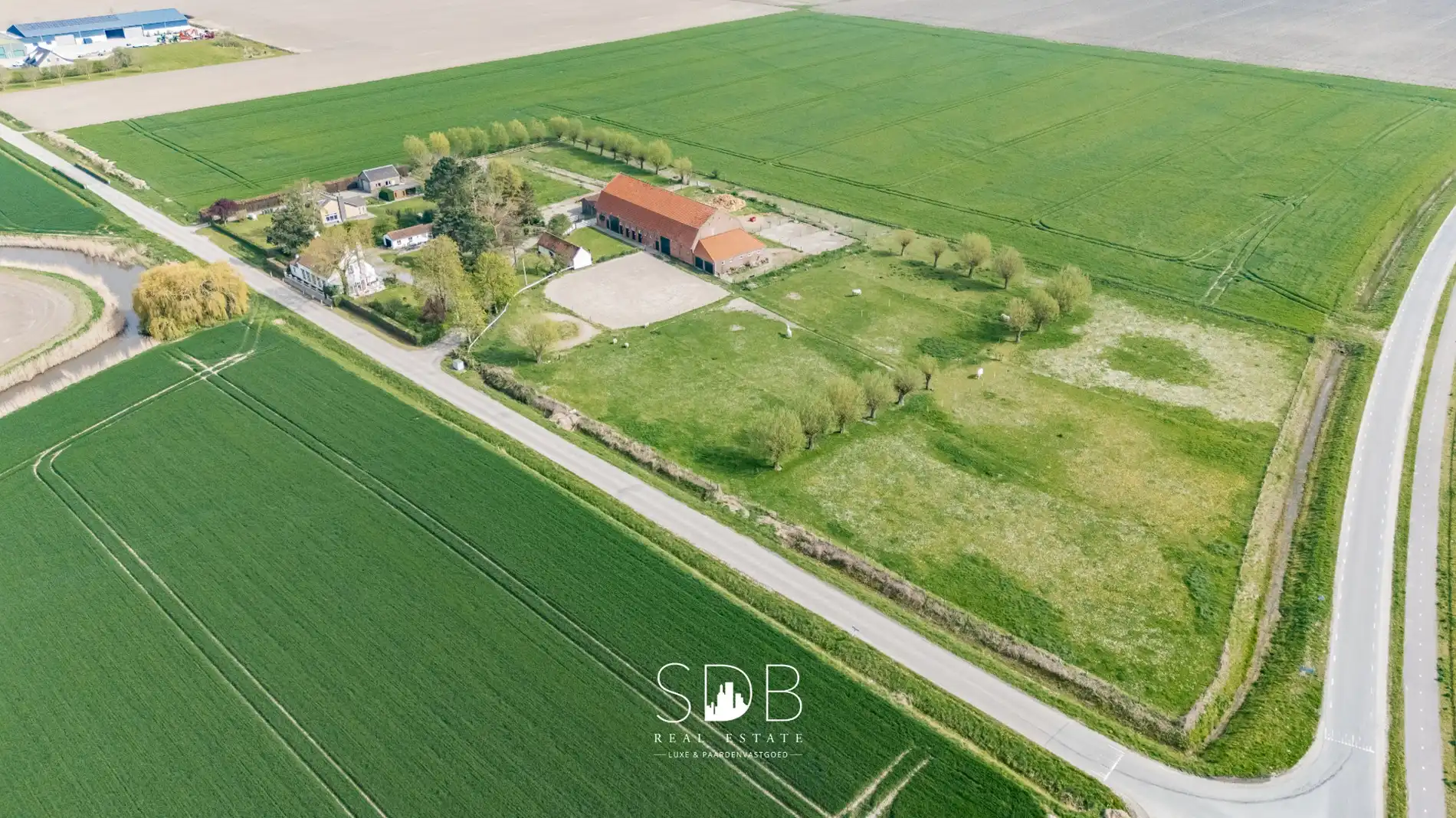Landelijke woning met authentiek gastenhuis, stalgebouw, graslanden en buitenpiste op 20.285m² foto 48