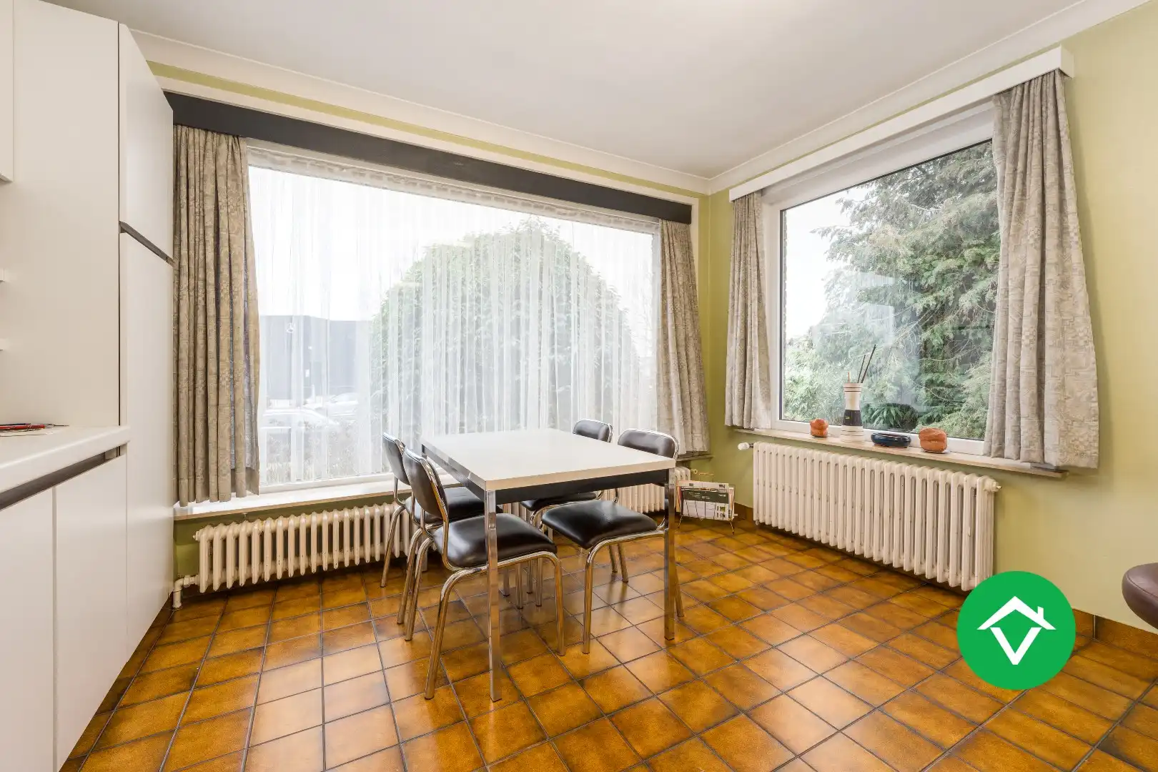 Authentieke gezinswoning op toplocatie in Torhout foto 11