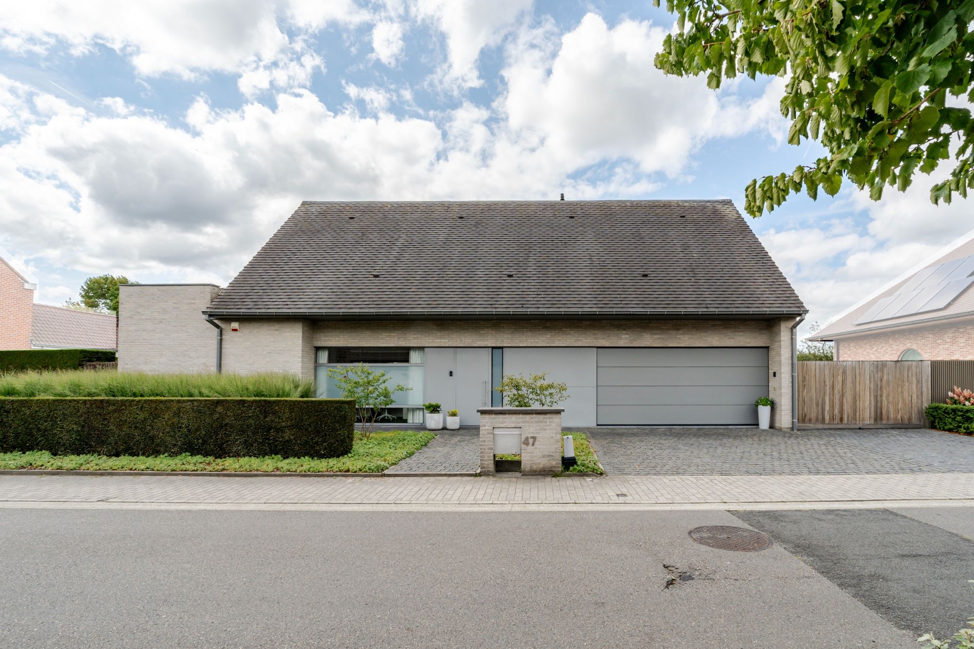 BEZOEKMOMENT ZATERDAG 30/08 VAN 11U TOT 13U | Eigentijdse high end villa met tuin, ruim terras & dubbele garage foto 33