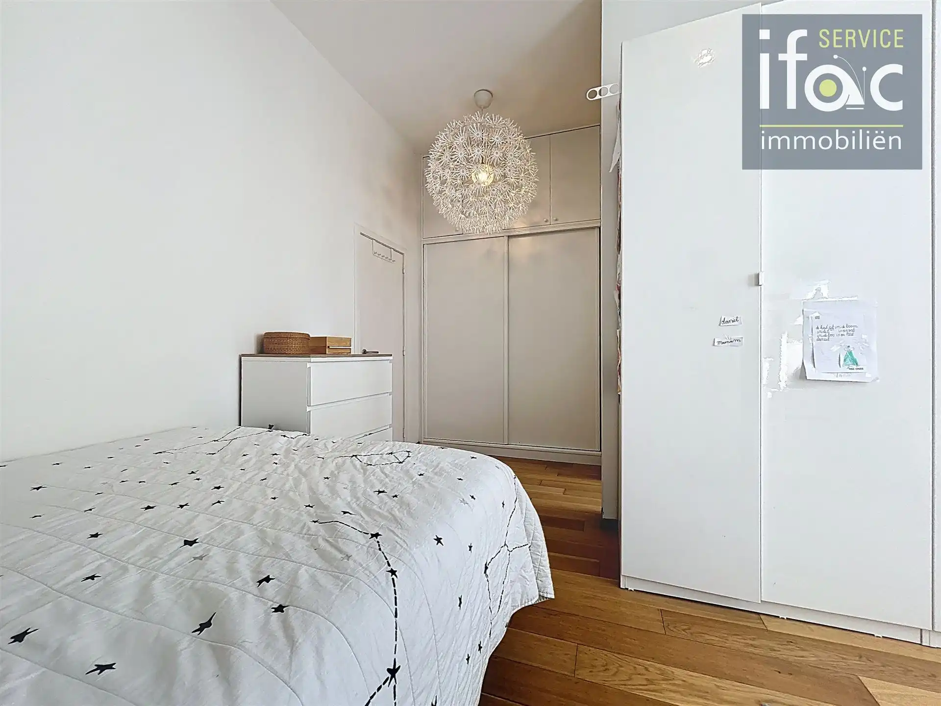 Uitstekend gelegen 1 slaapkamer appartement nabij NATO foto 8