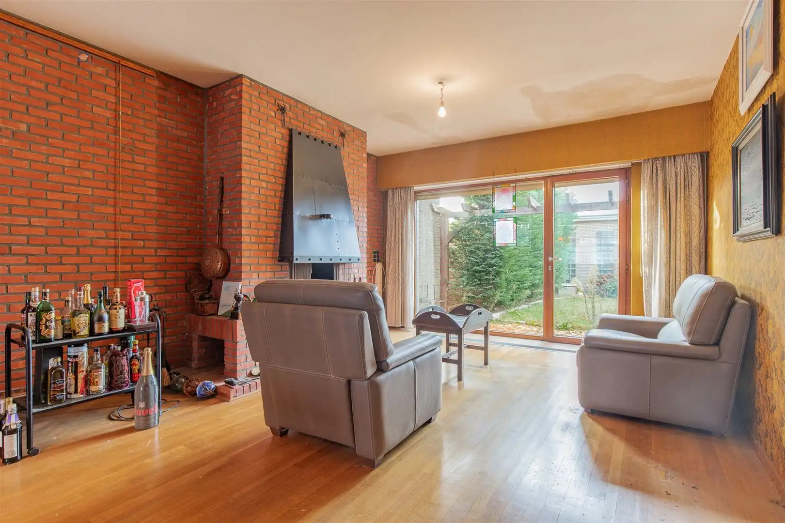 Te renoveren woning met potentieel, 3 slpk & dubbele garage foto 6