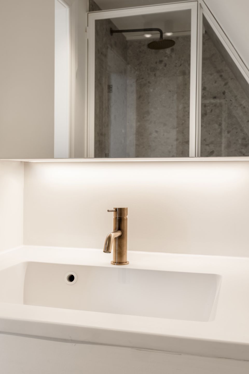 Prachtig 2 slpkappartement in art nouveau pand De Confiserie foto 42