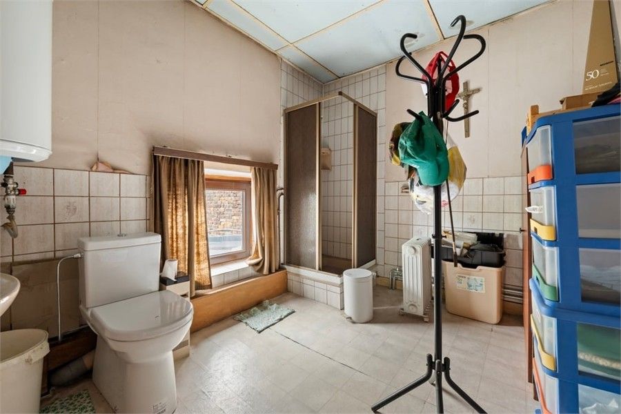 RUIM TE REOVEREN GEZINSWONING OP EEN PERCEEL VAN 8A79CA IN HET CENTRUM VAN SINT-TRUIDEN foto 18