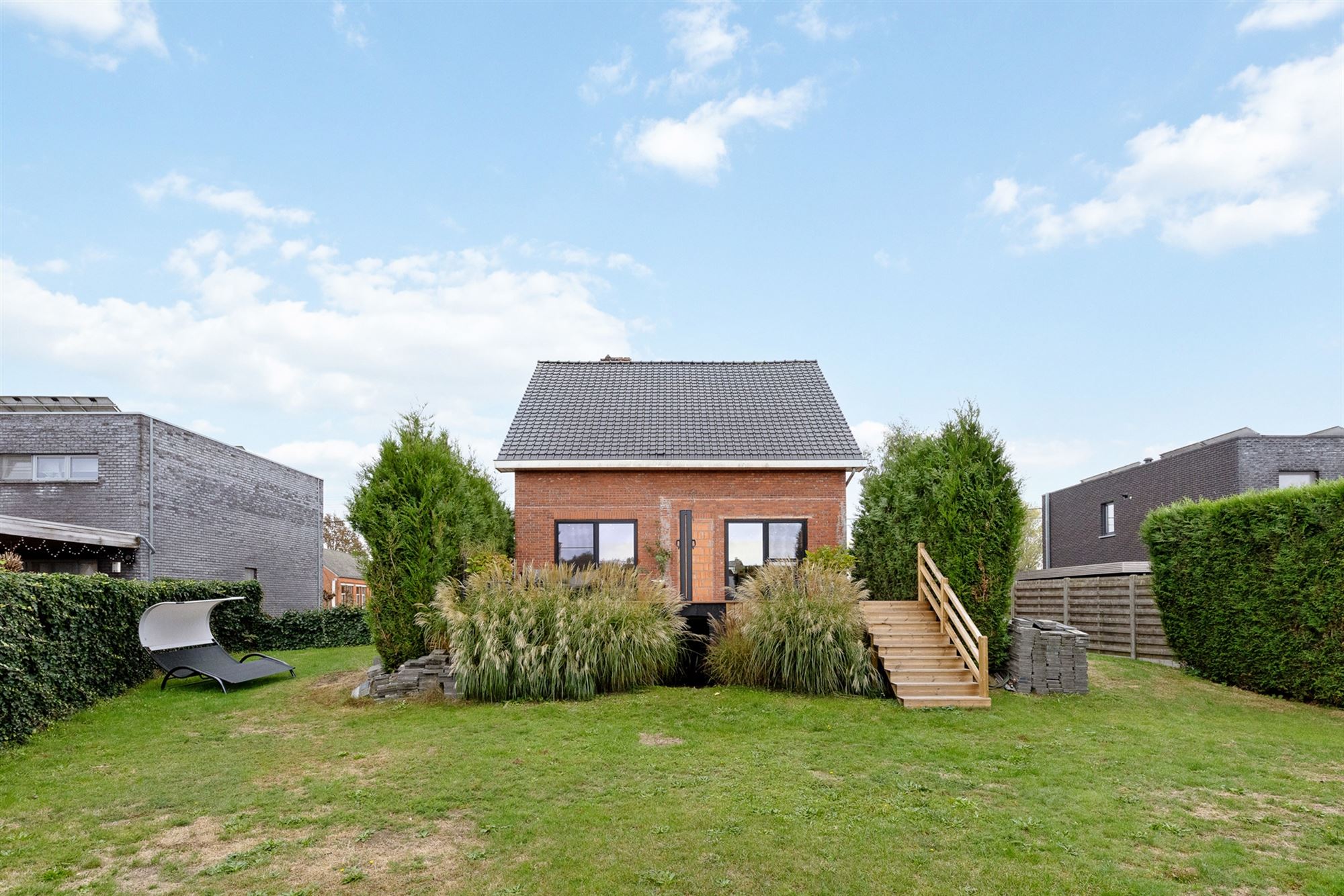UITERST KNAP GERENOVEERDE WONING MET 3 SLAAPKAMERS GELEGEN OP EEN ZONNIG GEORIËNTEERD PERCEEL TE PAAL foto 24