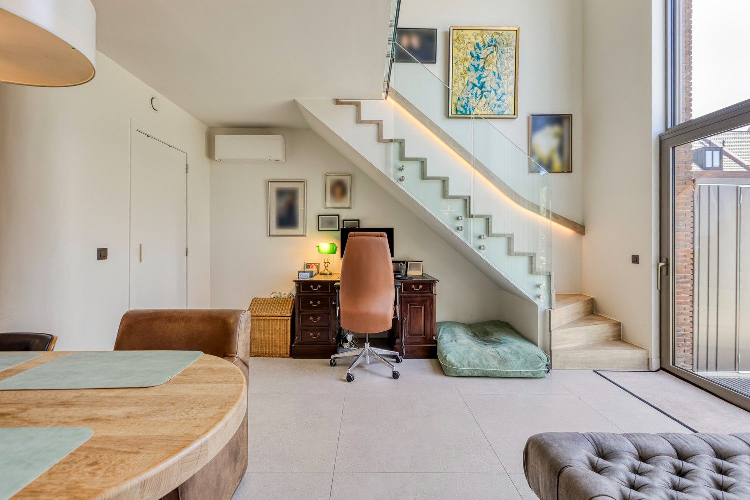 Schitterende, lichtovergoten woning in het gegeerde Oud-Rekem, Lanaken. foto 12