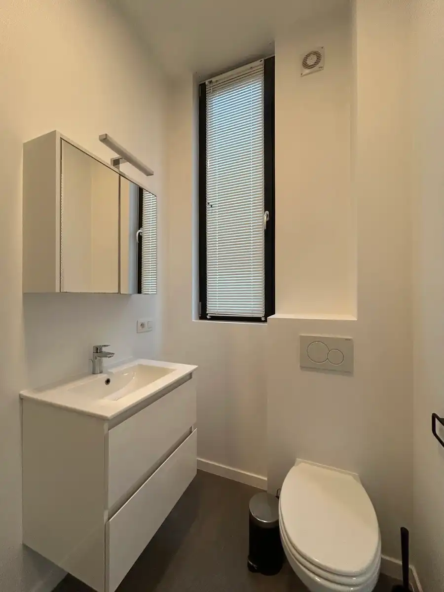 Studentenkamer met ruime badkamer foto 8