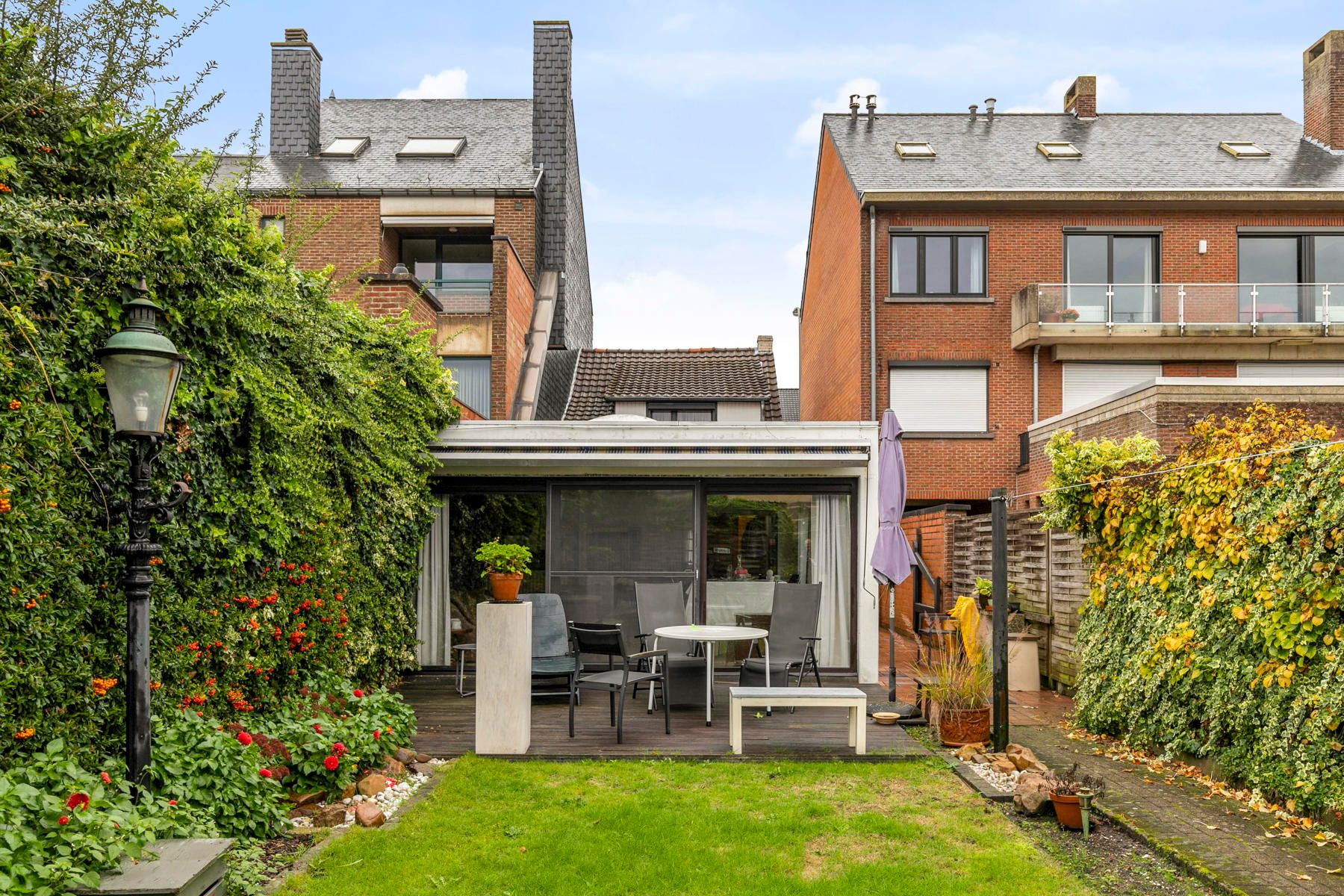 In de dorpskern van Neeroeteren gelegen halfvrijstaande woning met 2 slaapkamers. foto 23