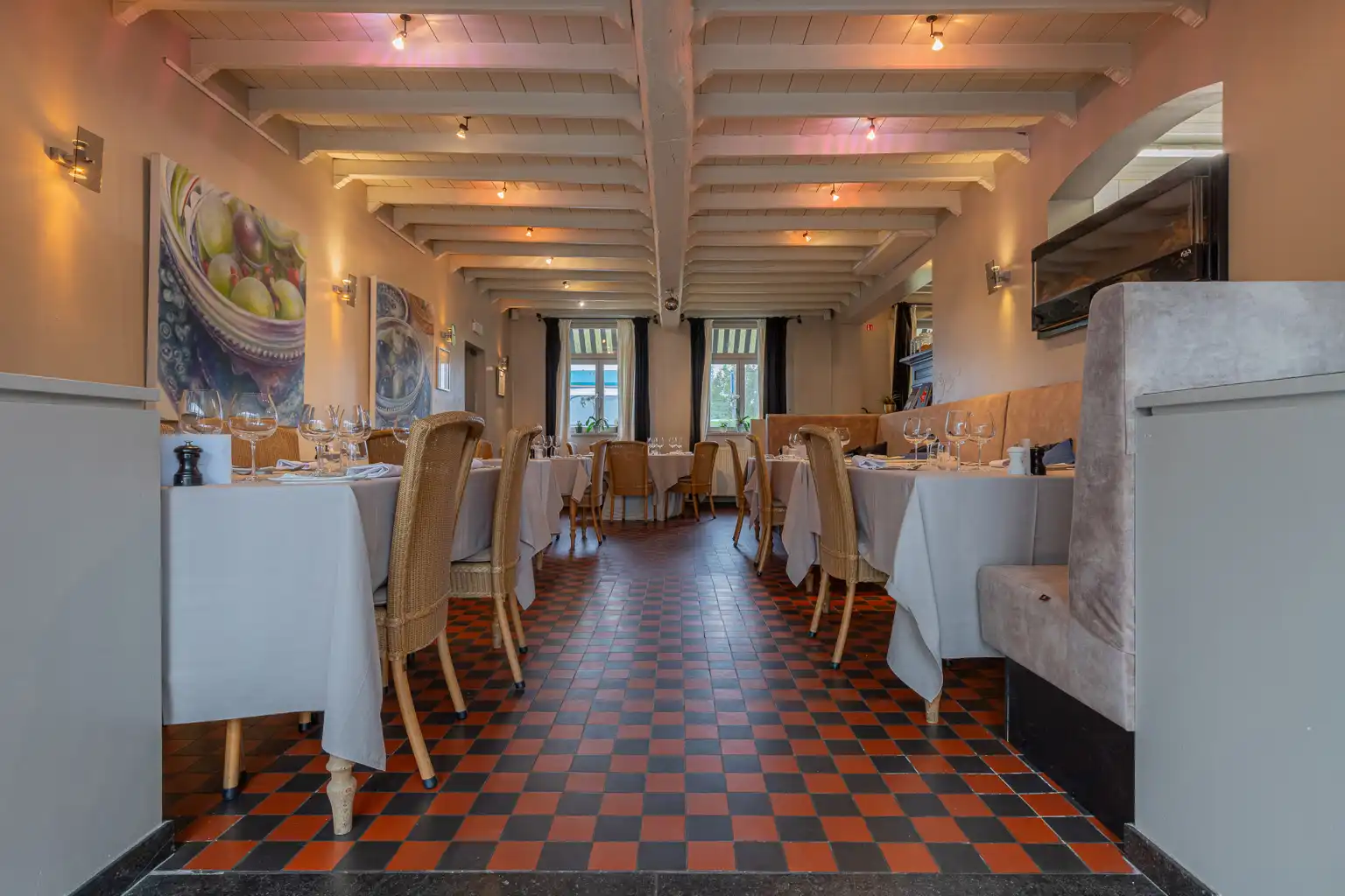 Prachtige villa - momenteel uitgerust als restaurant met woonst! foto 4