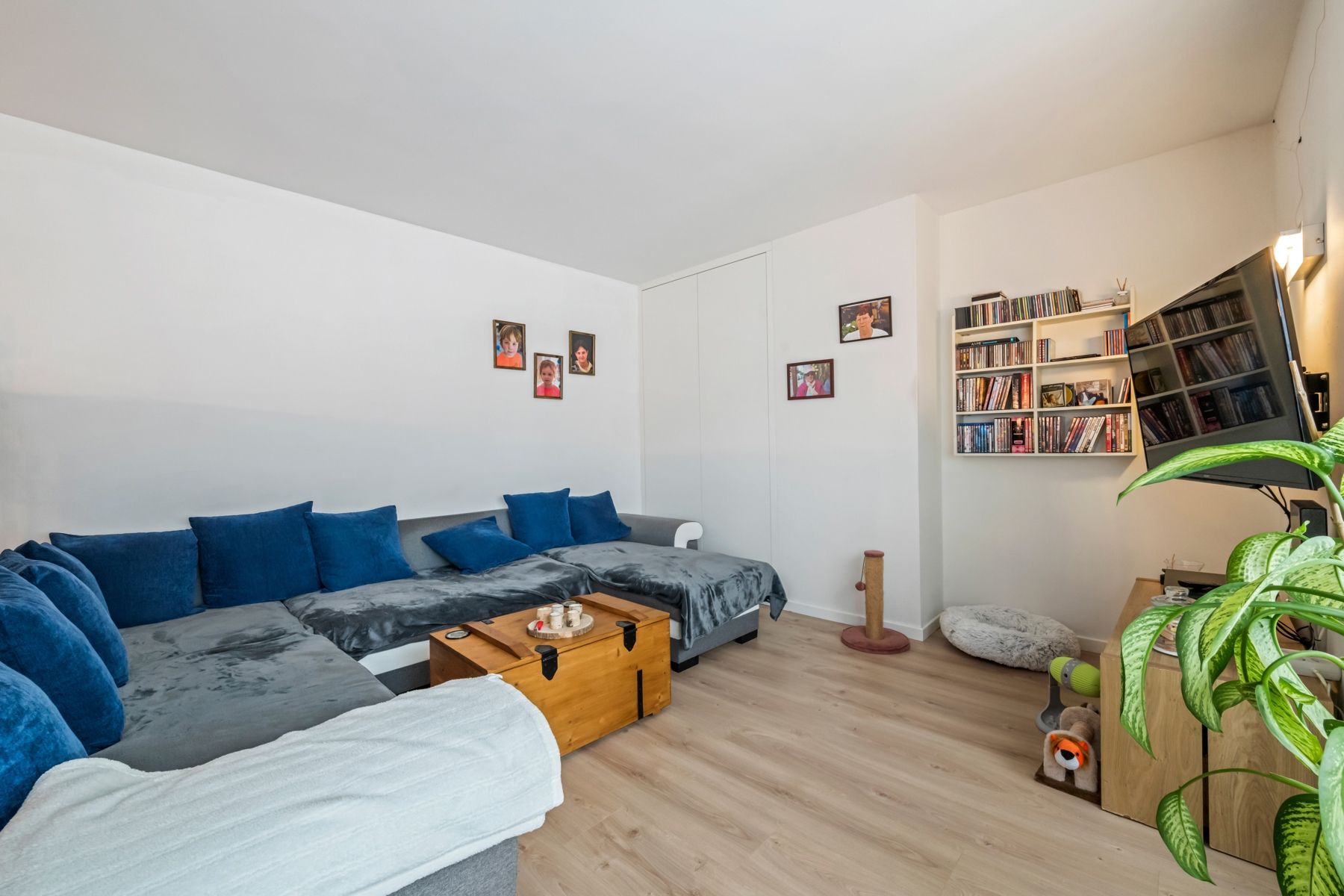 Ruim glvl 3slpk-appartement mét privé-tuin in Assebroek. foto 7