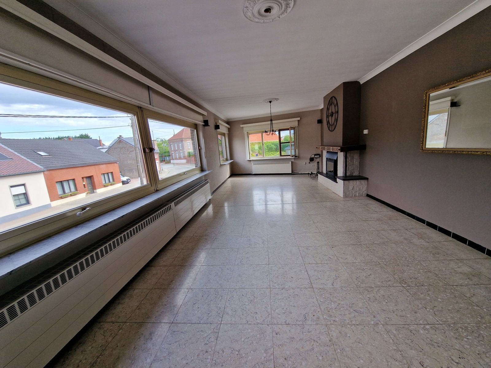 Garagestelplaats 600m² met appartement te Ransberg (Linter) foto 3