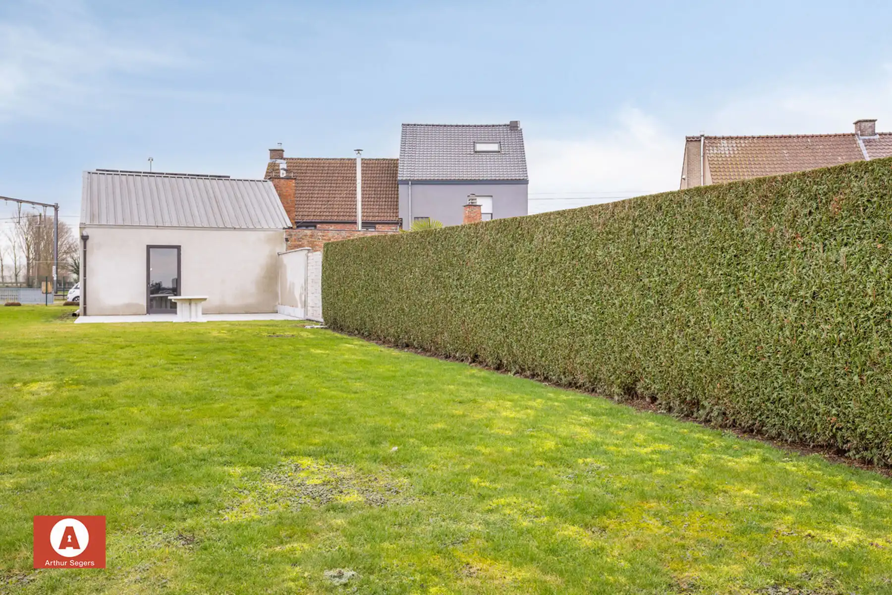 Instapklare HOB met oprit & dubbele garage met zolder. foto 29