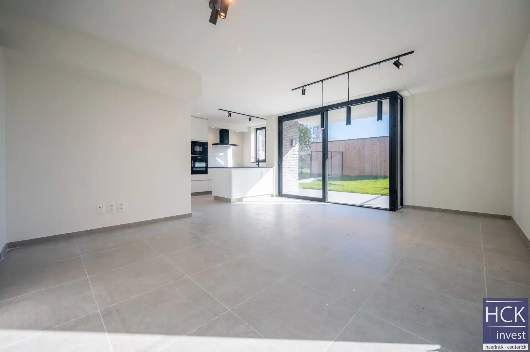 KRUISHOUTEM - Nieuwbouwappartement met high-end afwerking! foto 2