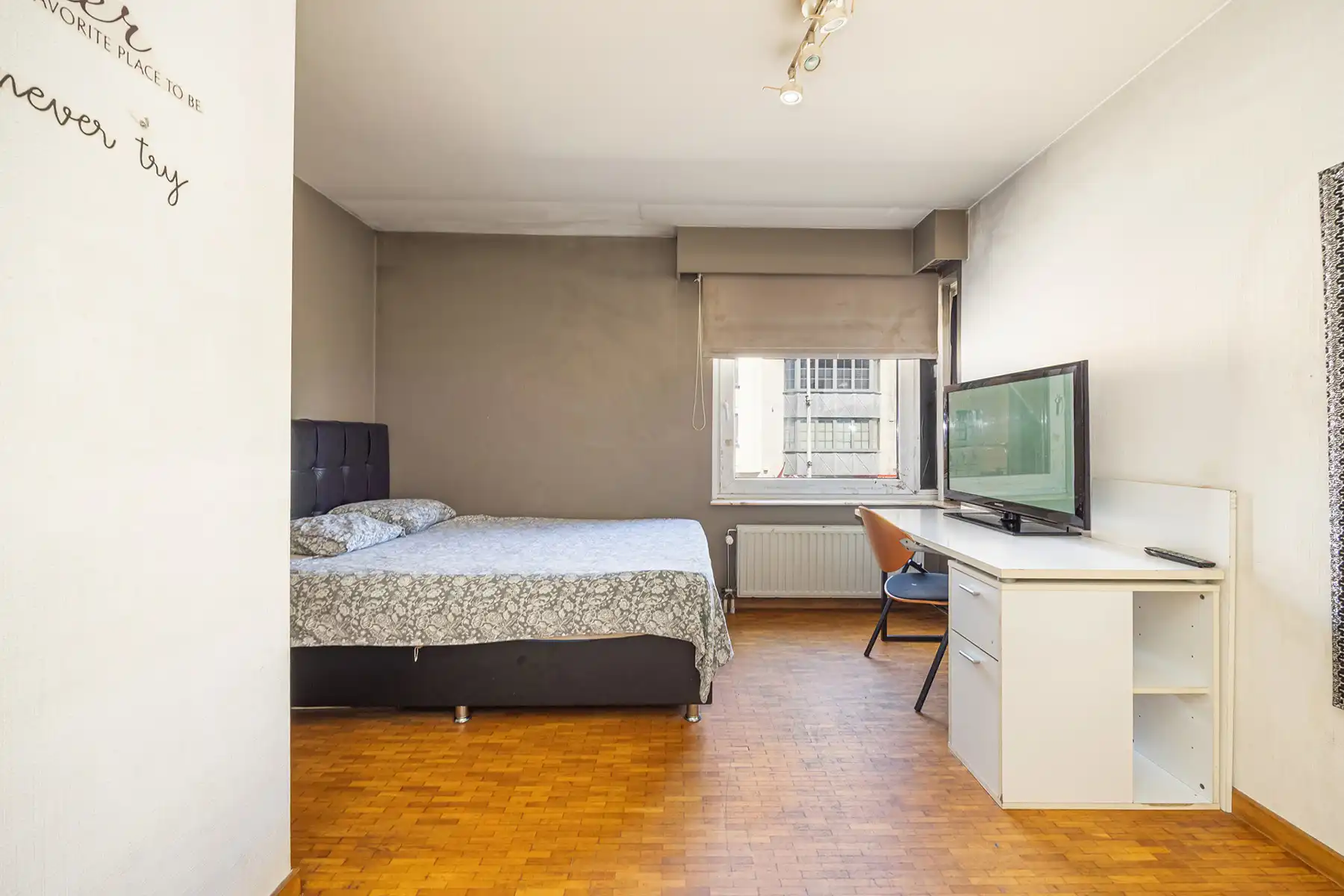 RUIM 4 SLAAPKAMER APPARTEMENT MET GARAGEBOX  foto 8