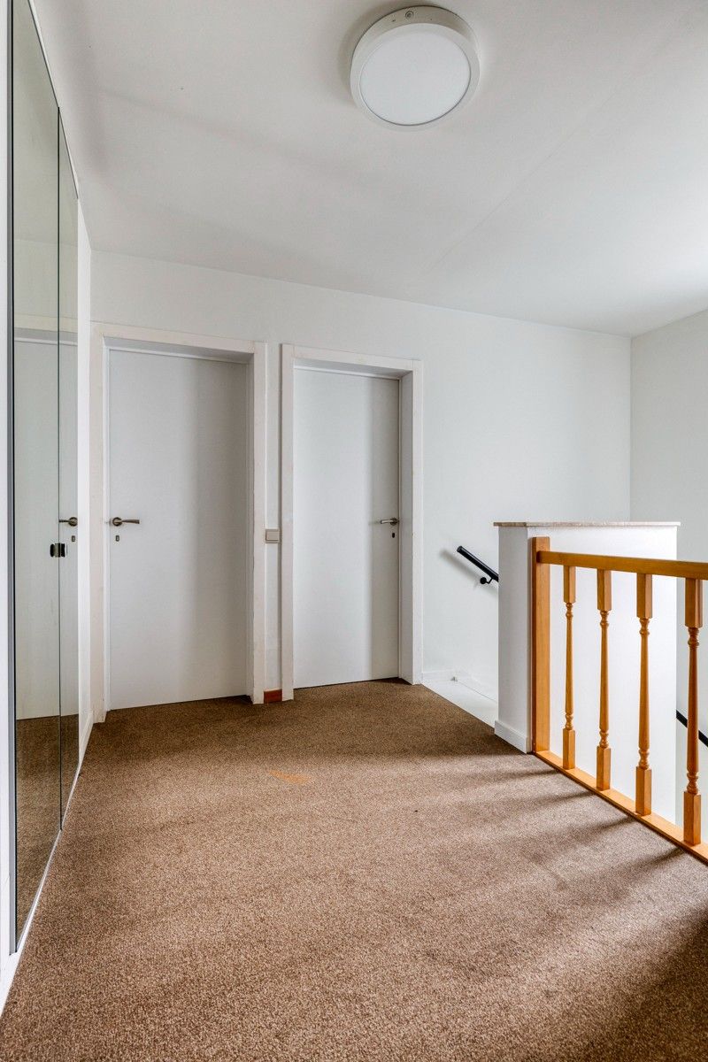 Exlusieve villa met veel privacy en groen foto 11