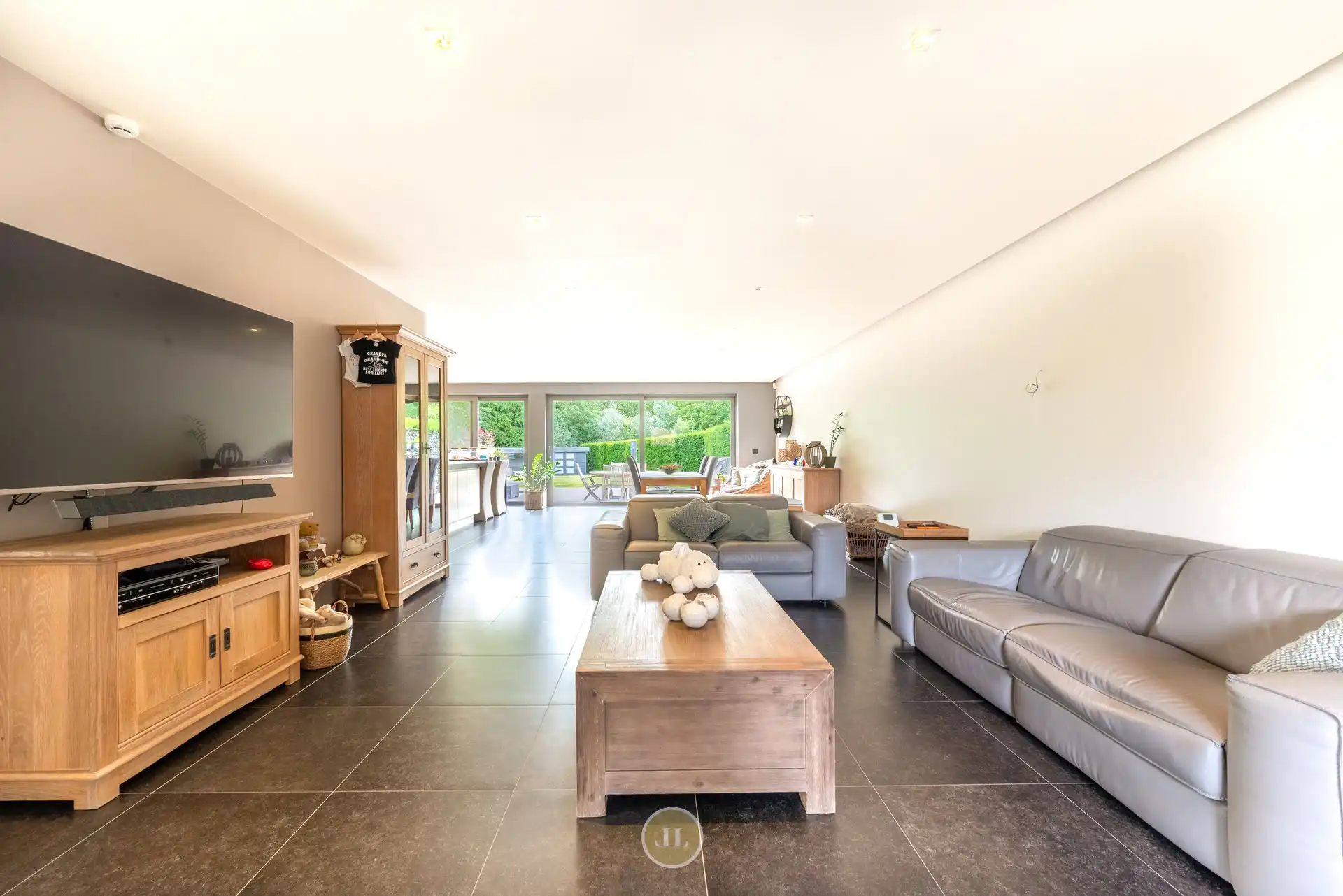 Eigentijdse moderne groen gelegen villa met mooie tuin in Marke centrum foto 21