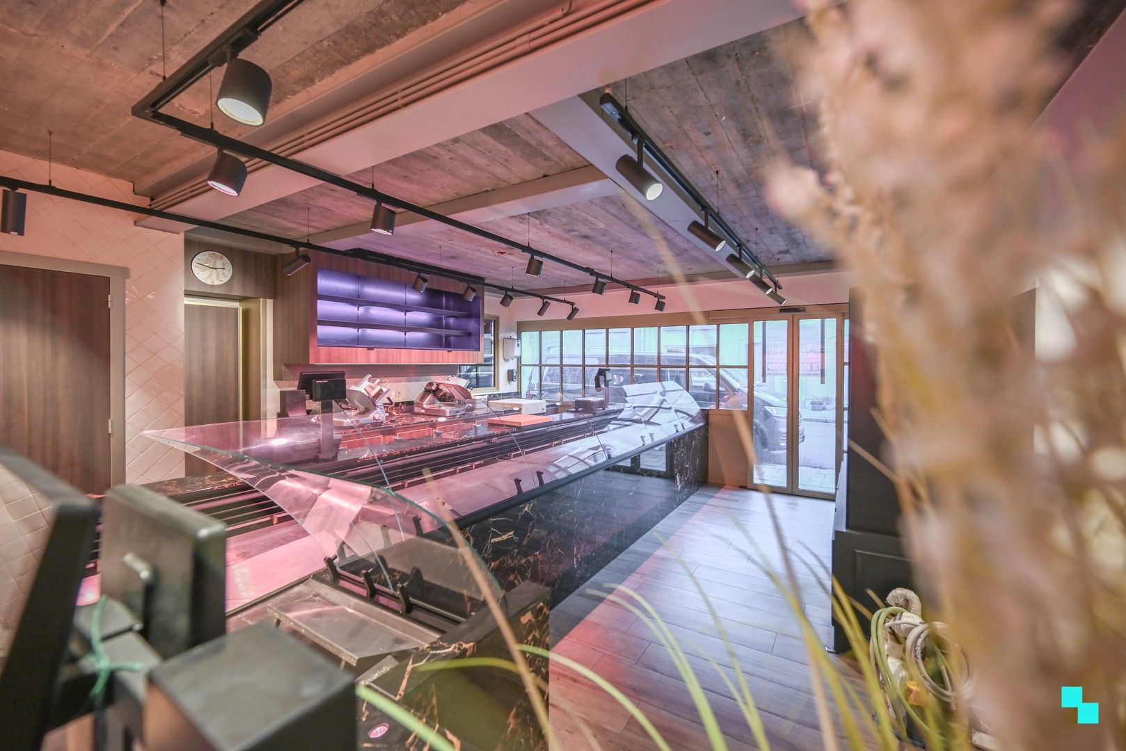 Woning met handelsruimte foto 10