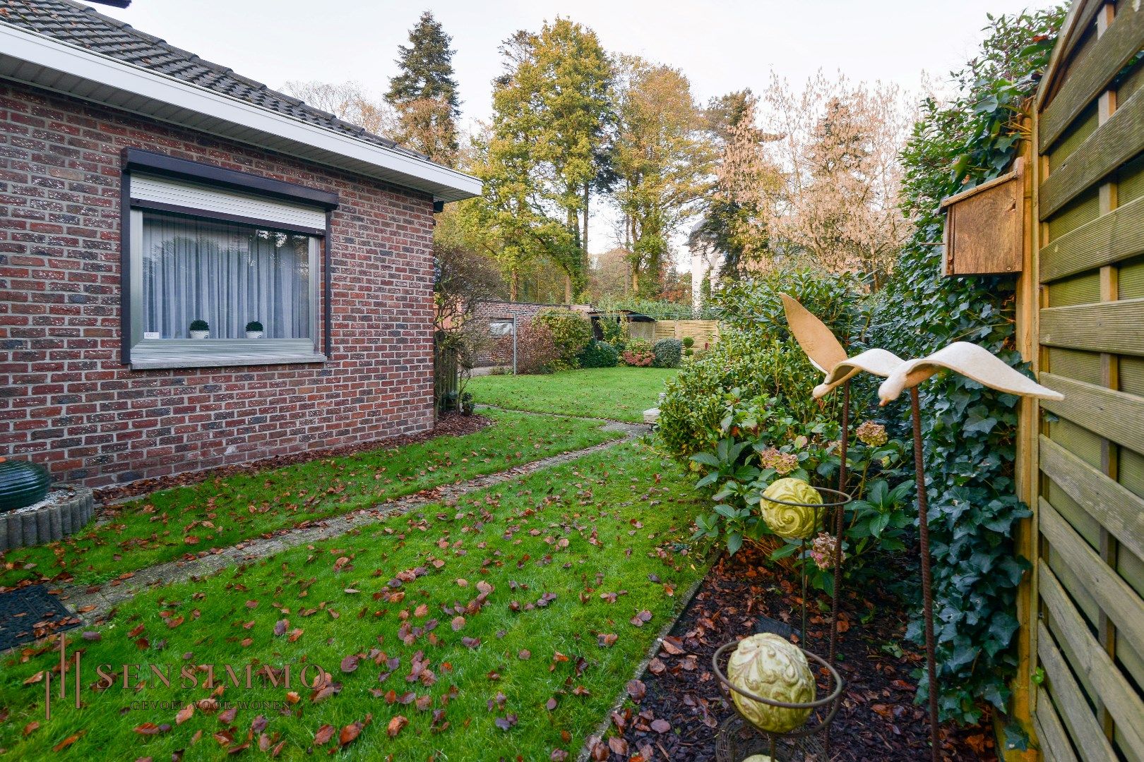 Ruime bungalow in Genk met zonnige tuin en talloze mogelijkheden! foto 3