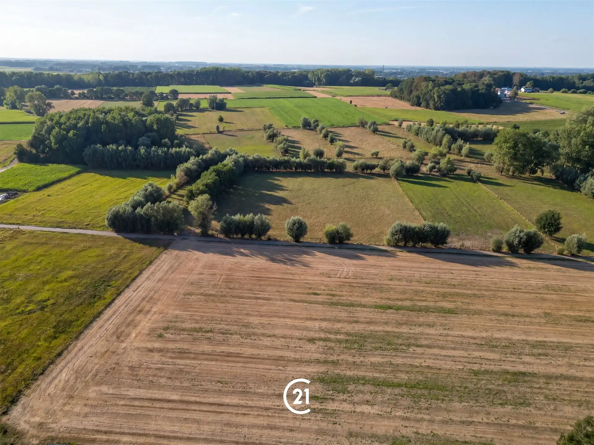 Instapklare woning met garage en prachtig groen uitzicht foto 24