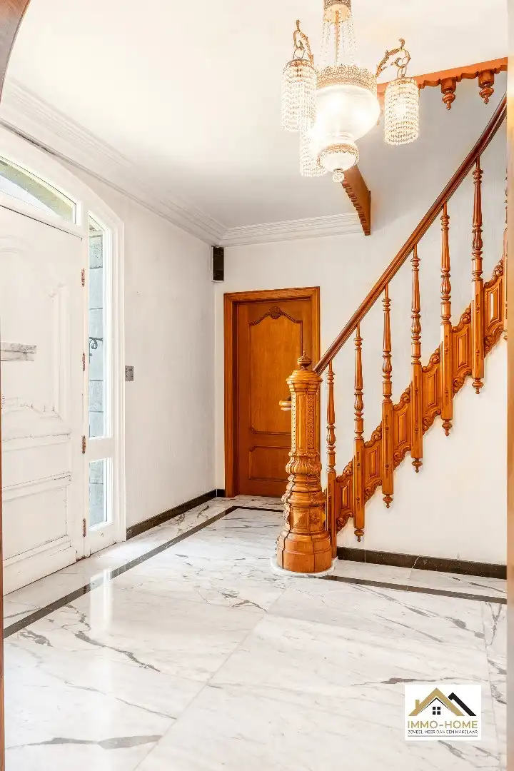 Villa met vier slaapkamers en riante tuin foto 7