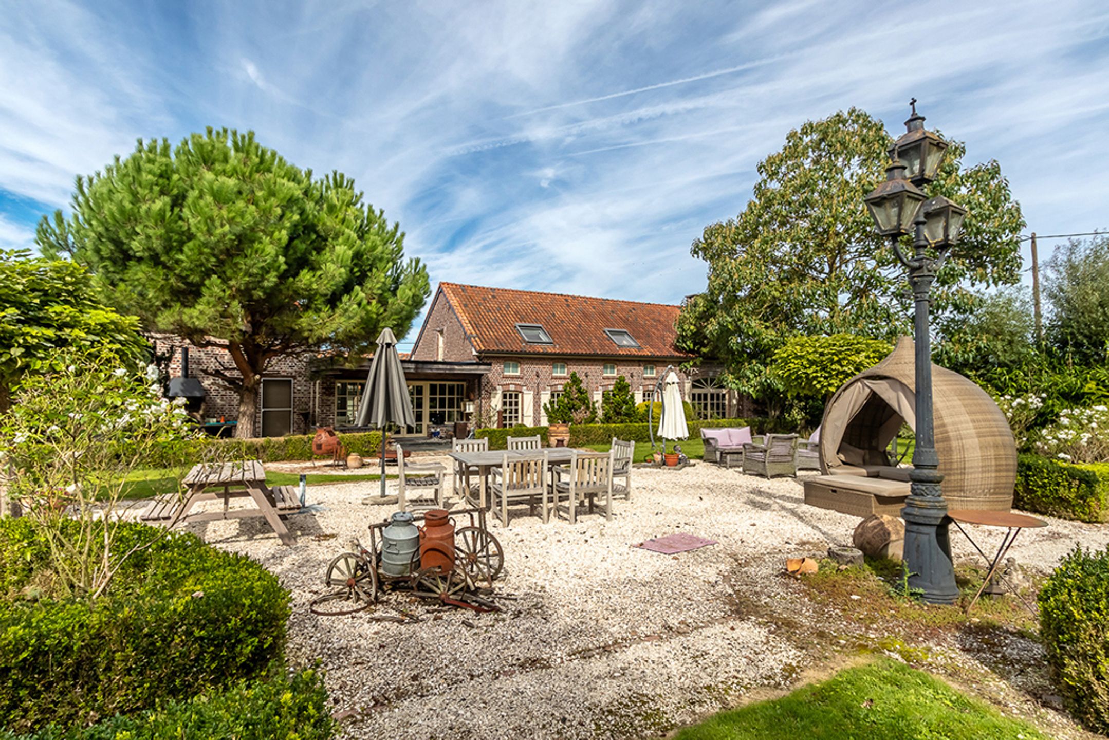 Gerestaureerde vierkantshoeve met B&B op 80 are grond foto 38