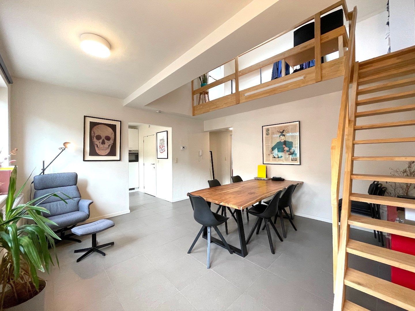 Mooi duplex-appartement met 2 slaapkamers en leuk terras foto 3