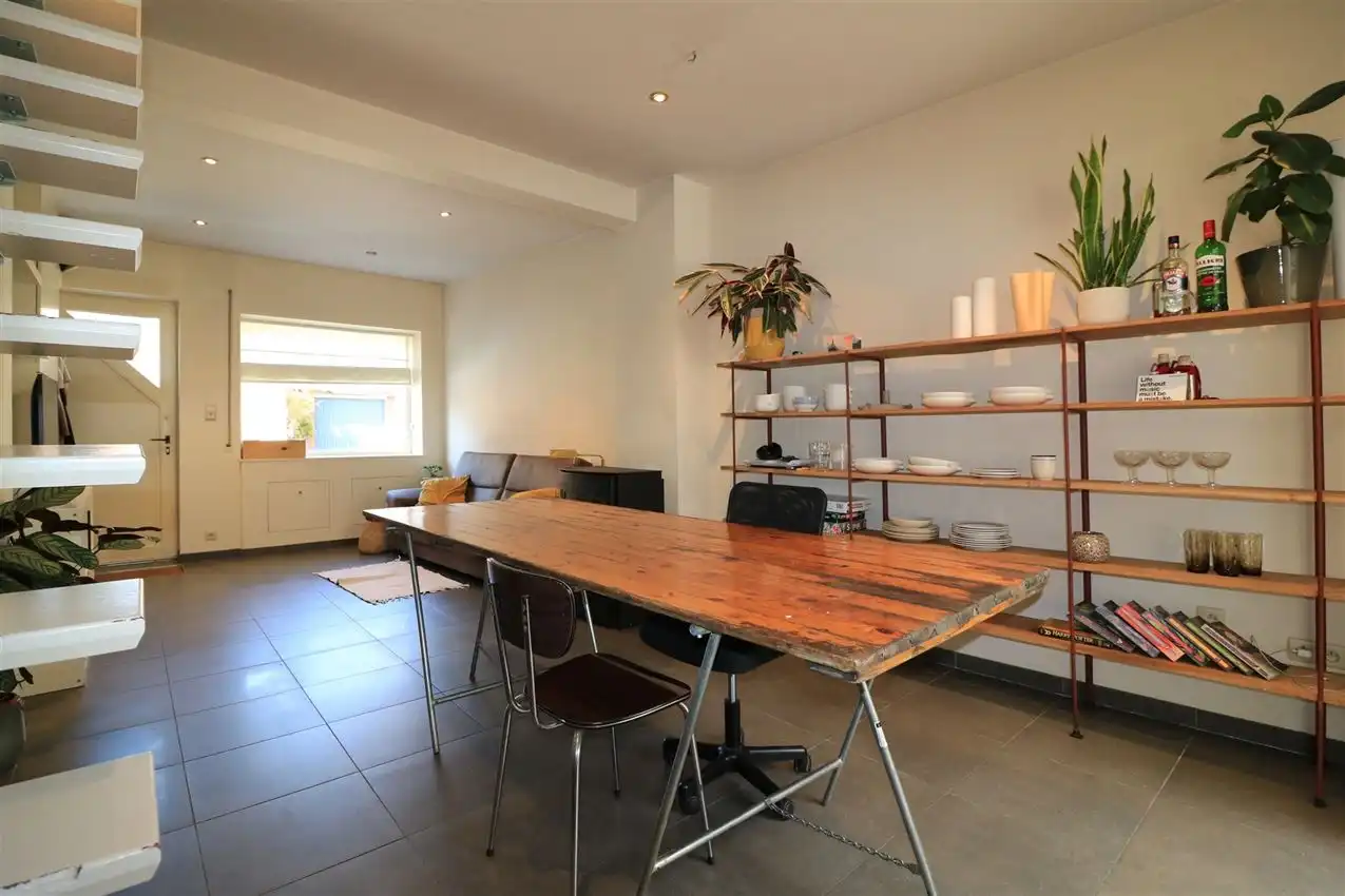 Stadswoning met 3 slpk., toffe keuken en binnenplaats   foto 11