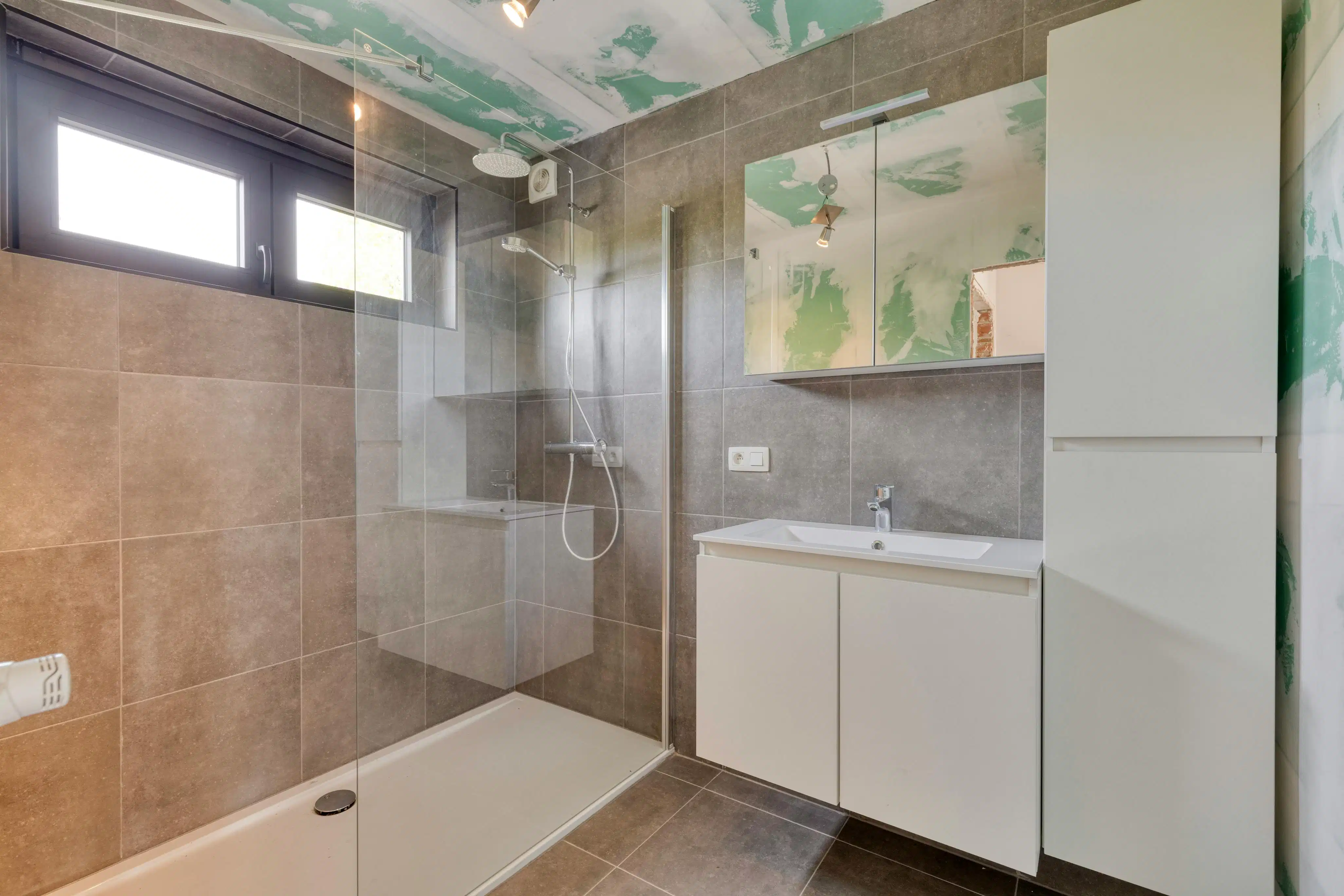 Handelspand met woonst te koop in centrum Landegem foto 16