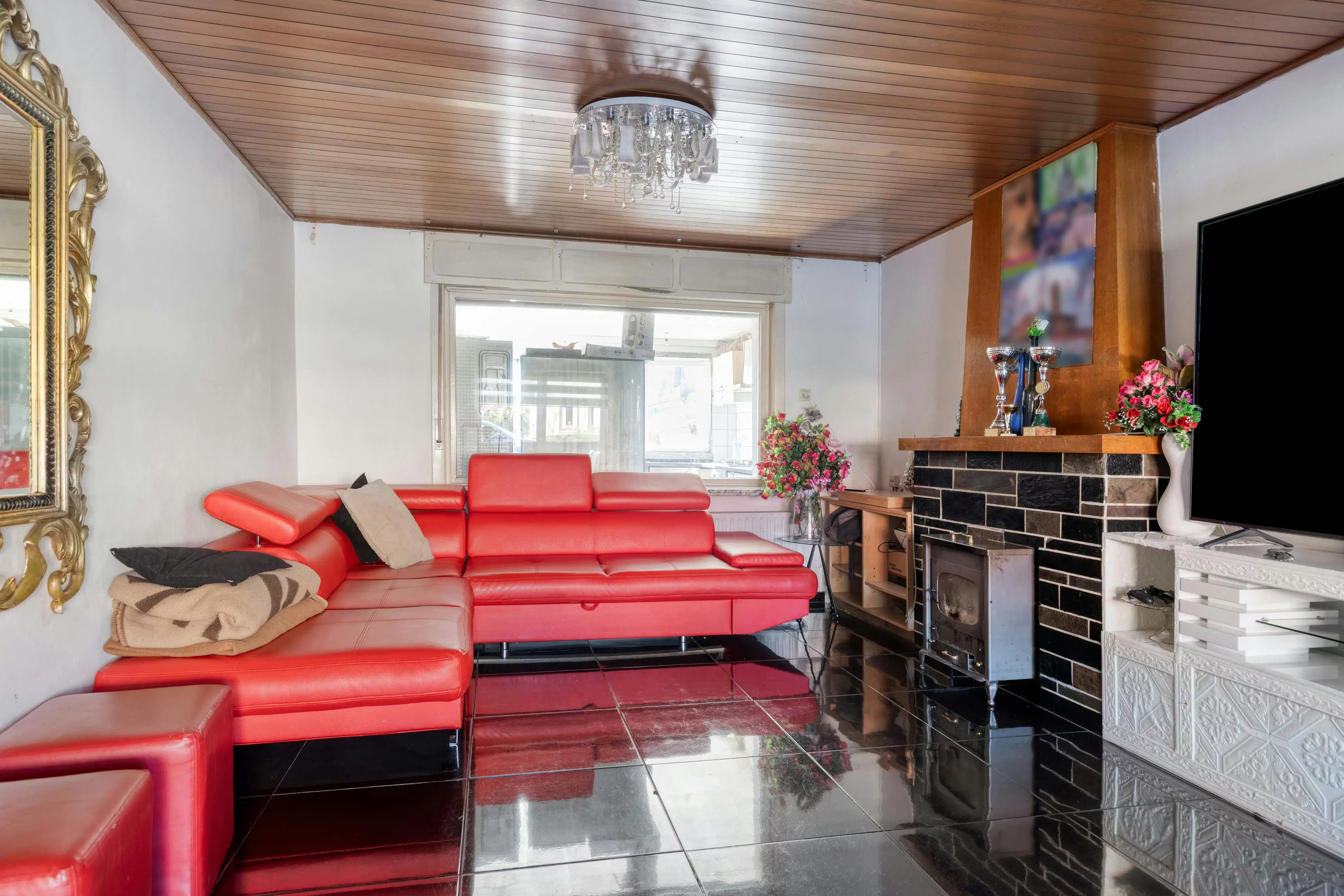 Ruime half-open woning in rustige omgeving te Gompel foto 5