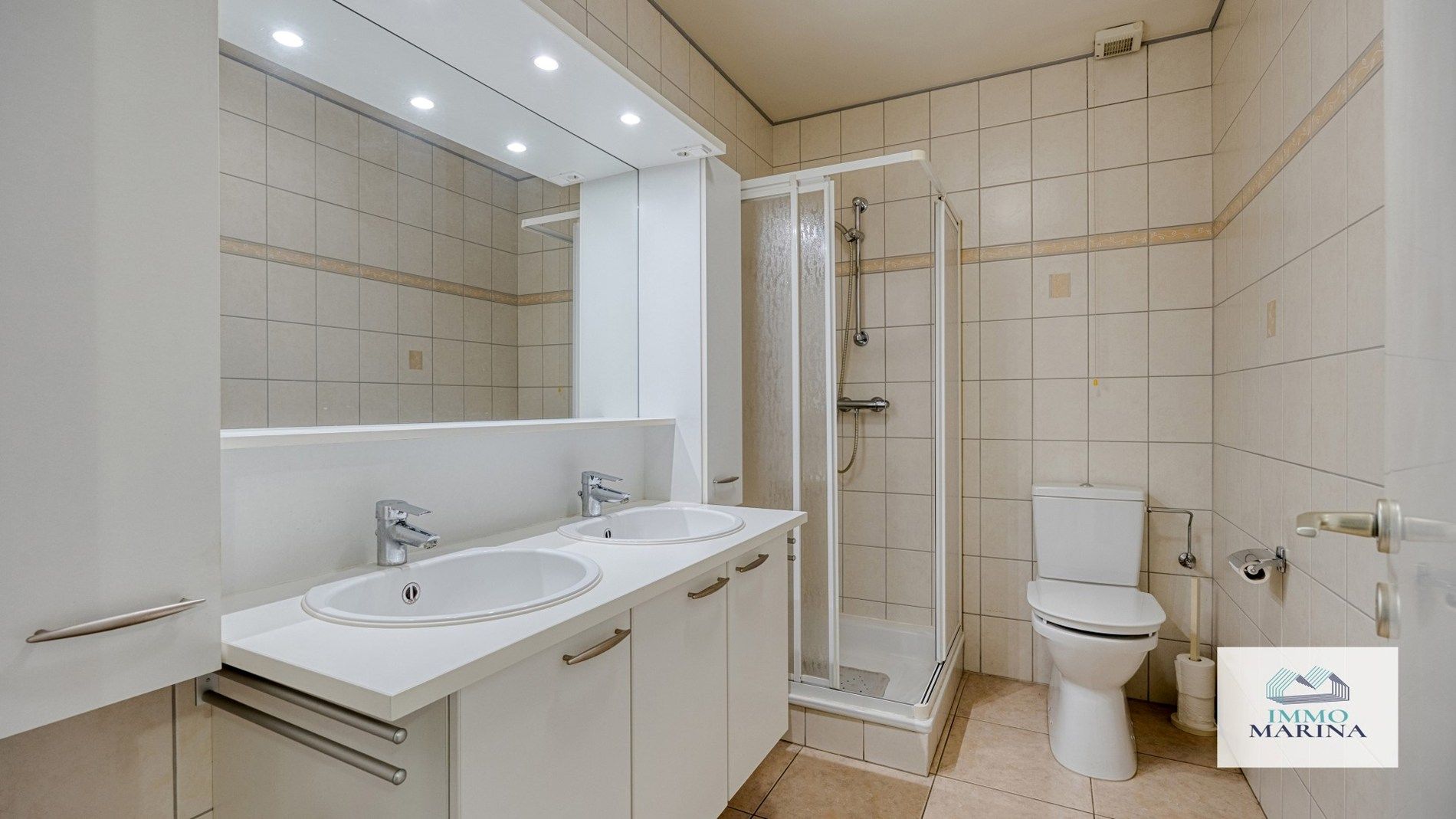 Goed onderhouden gelijkvl app. met 2 slpks en terras te BETEKOM foto 10