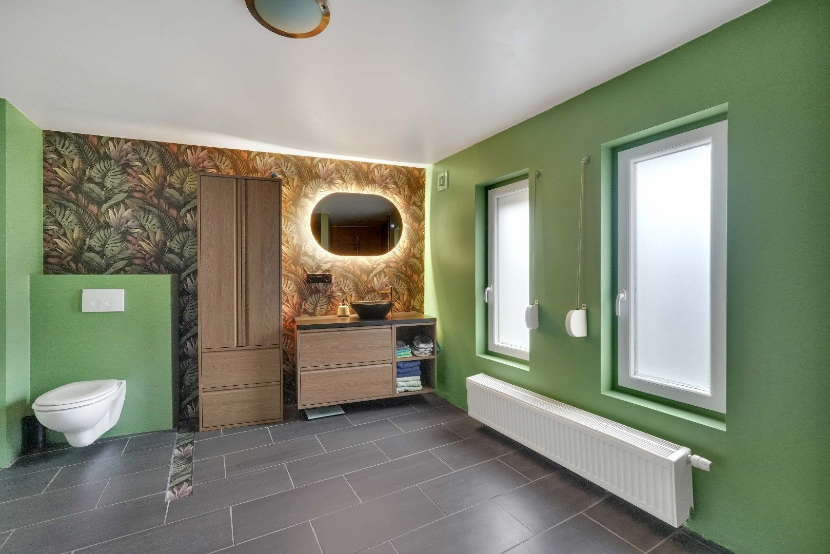 INSTAPKLARE GEZINSWONING OP EEN RUIM PERCEEL VAN 9A 72CA TE LANAKEN !  foto 12