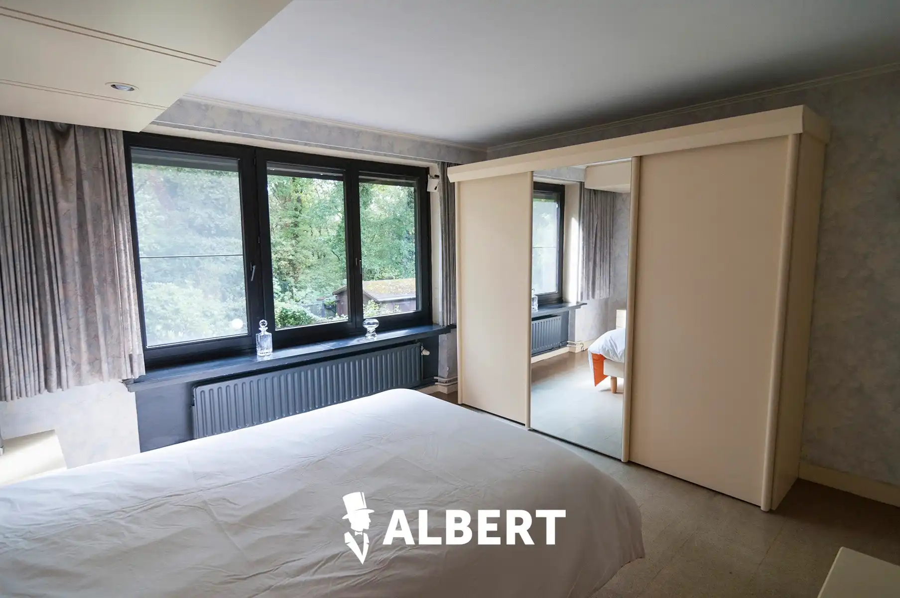 Leuke woning op toplocatie met mooie tuin en 4 slaapkamers! foto 16