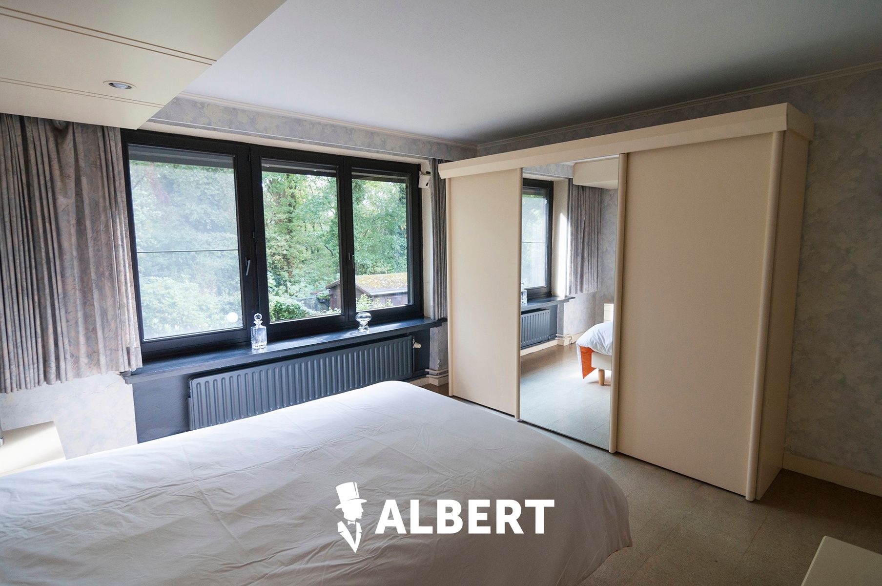 Leuke woning op toplocatie met mooie tuin en 4 slaapkamers! foto 16