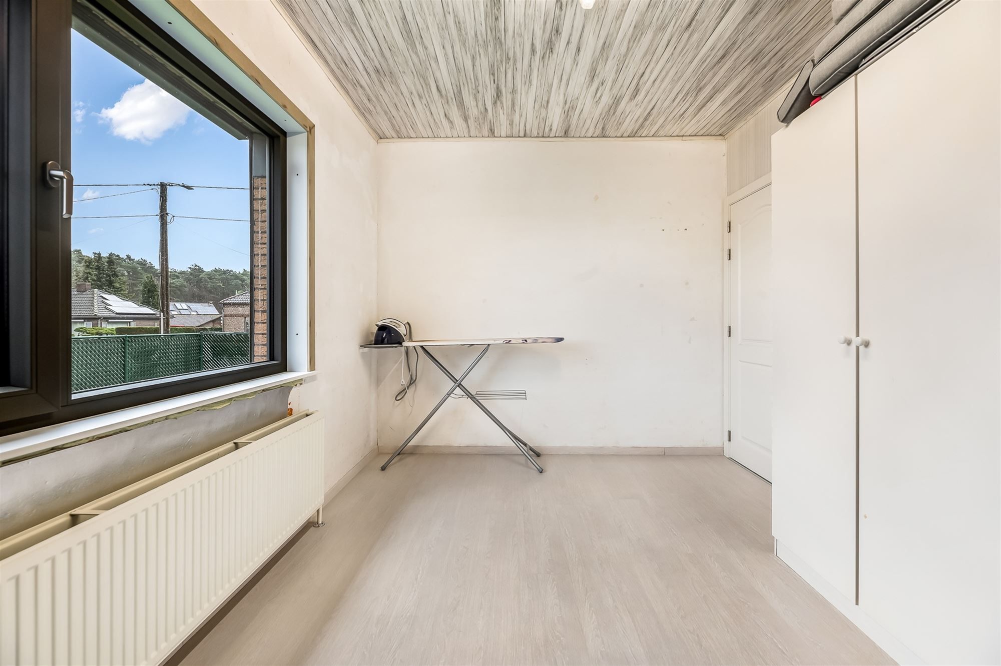 MOOI ONDERHOUDEN WONING MET 3 SLAAPKAMERS OP EEN PERCEEL VAN 9 ARE TE KOERSEL foto 10