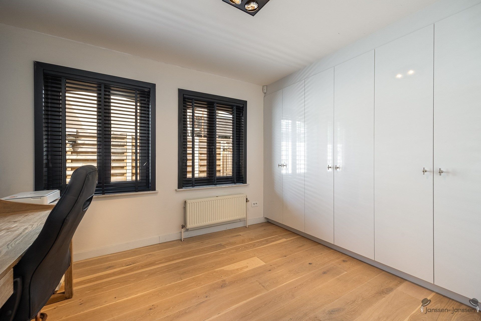 Charmante gerenoveerde woning te Zoersel foto 14