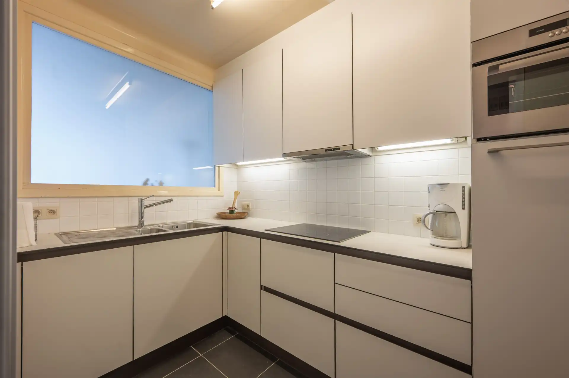 Te renoveren appartement met 3 slaapkamers op topligging nabij het Casino foto 10