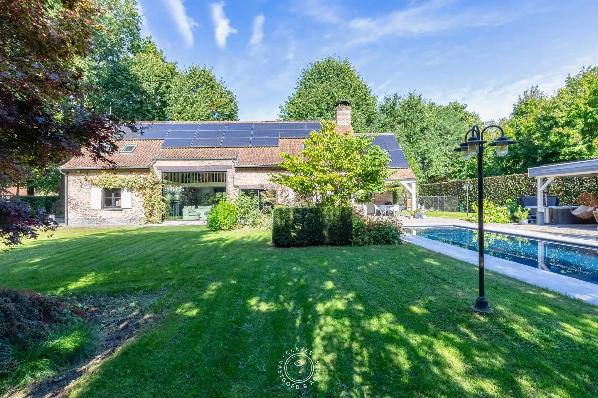 Villa met karakter, zwembad en een zee aan groen in Waasmunster foto 17