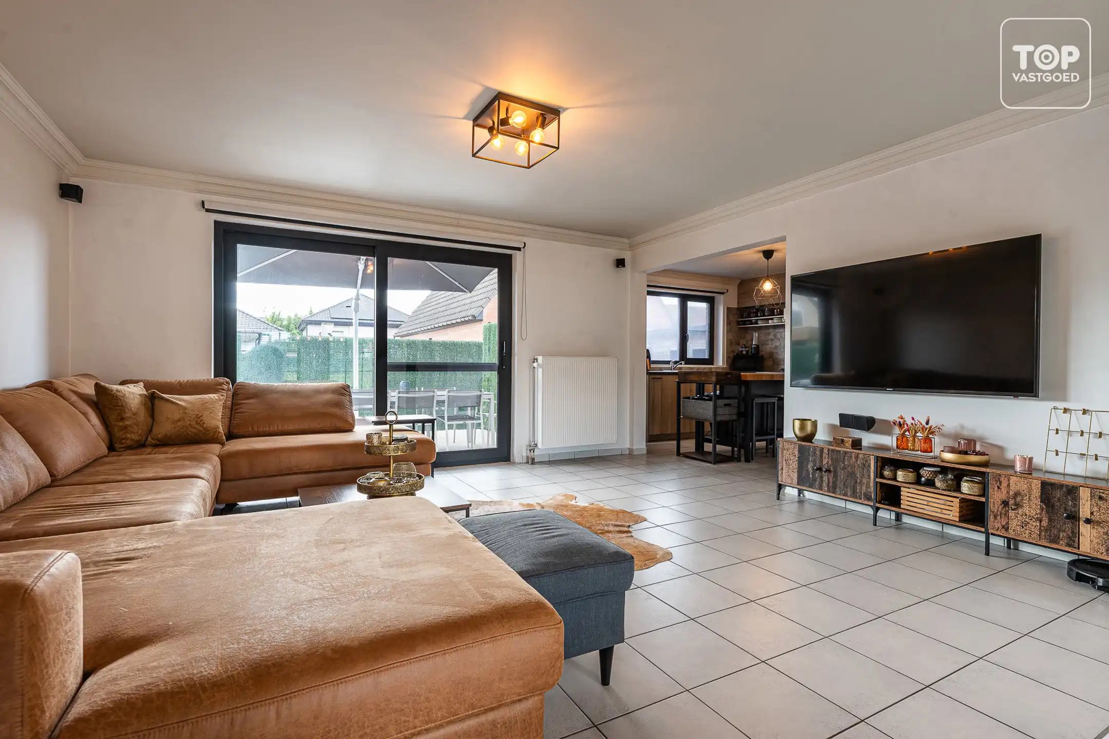 Alleenstaande woning met 4 slaapkamers en zwembad foto 3