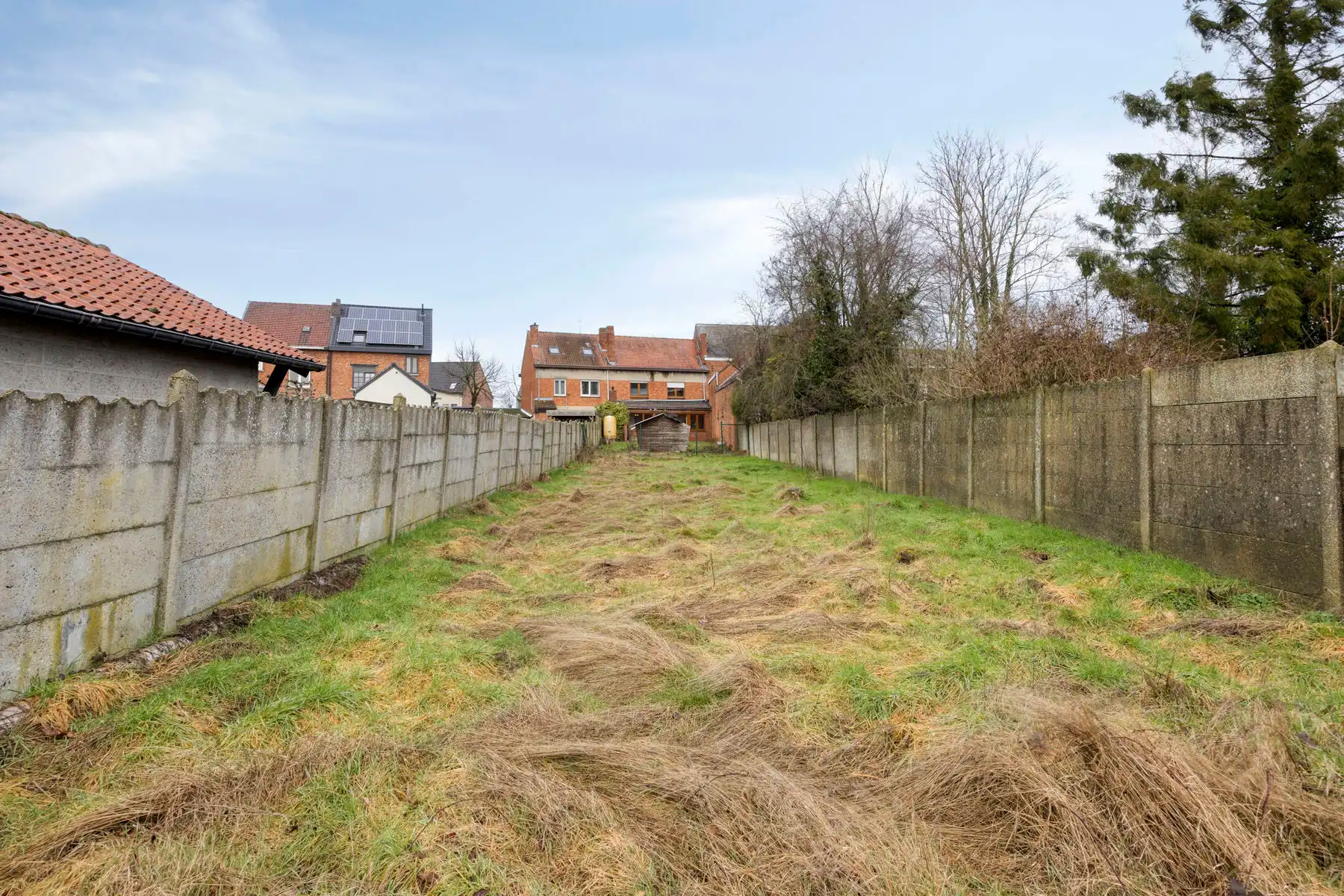 Gelijkvloers appartement met ruime tuin. foto 30