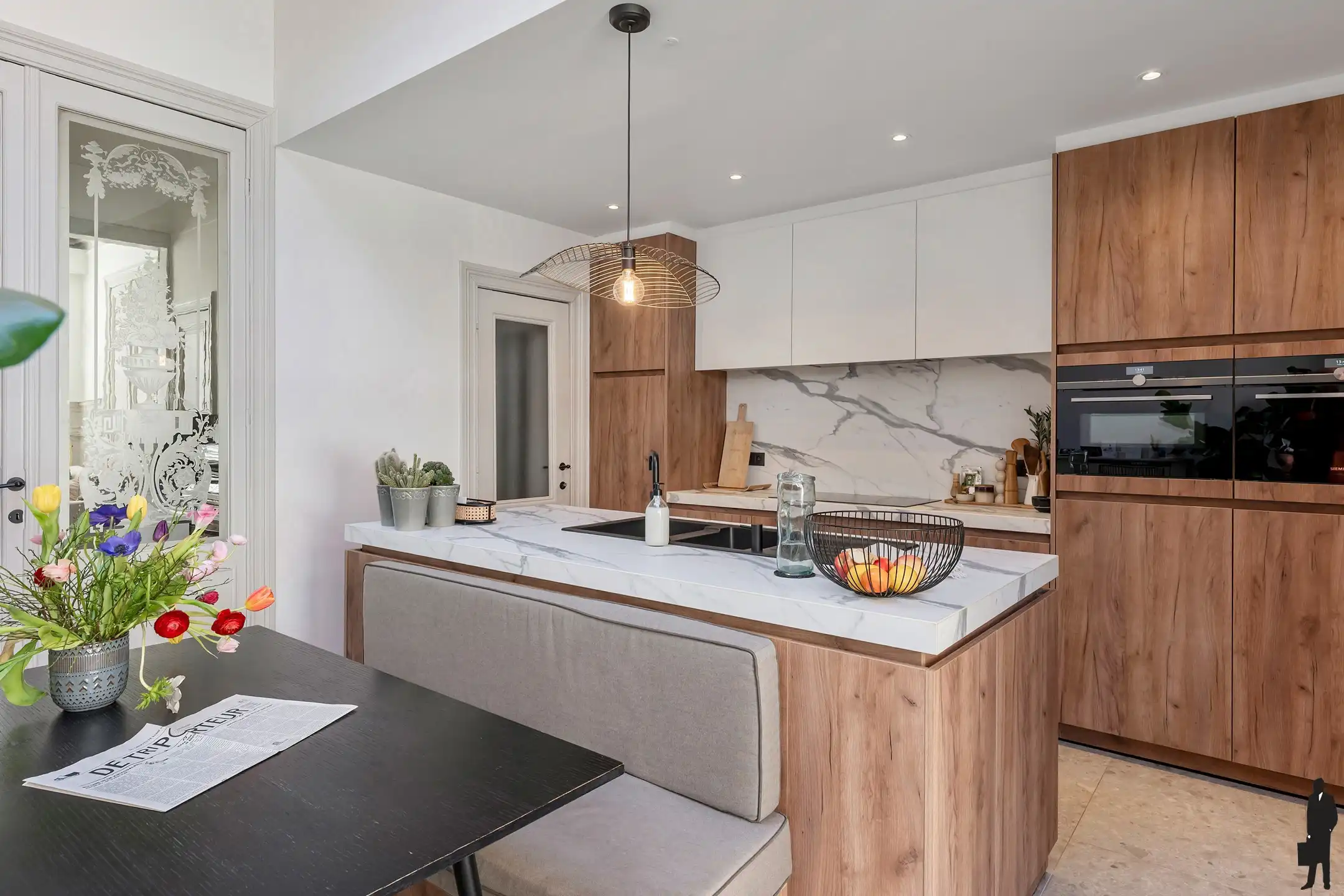 Karaktervolle, volledig gerenoveerde woning met 4 slaapkamers en stadstuin in het hart van Berchem foto 16