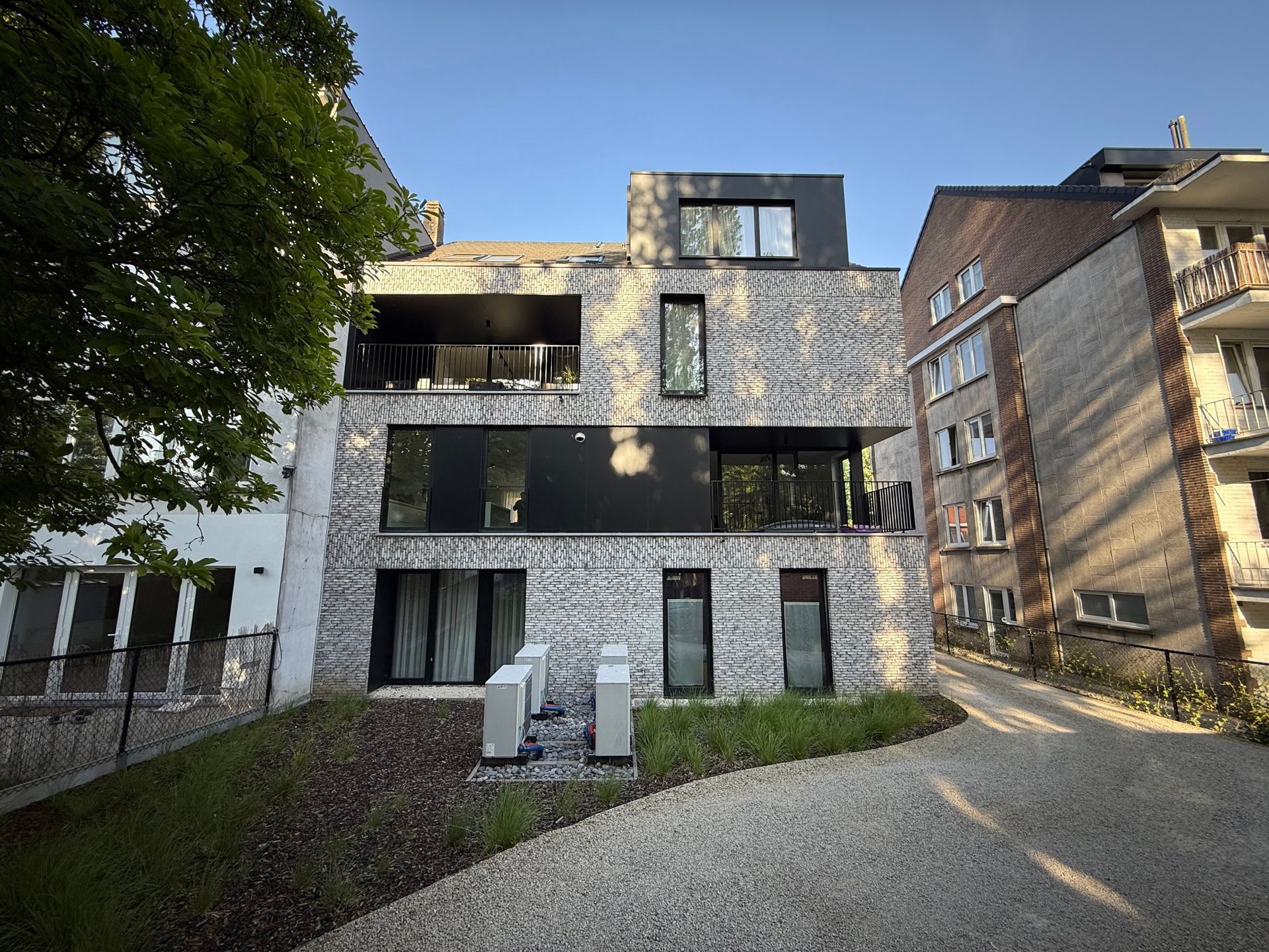 Recent duplexappartement in het centrum van Strombeek foto 9