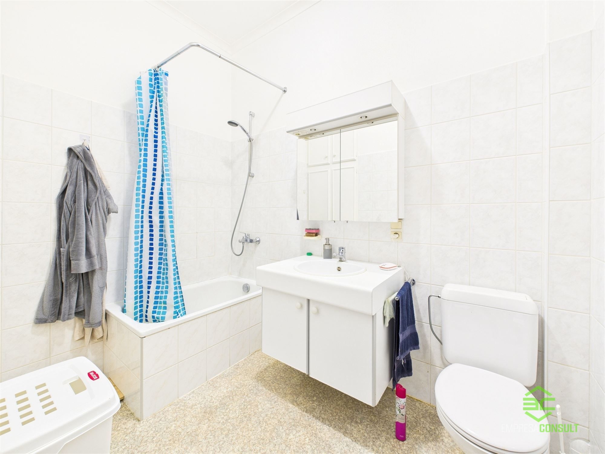 Ruime burgerwoning met groot achtergelegen magazijn! foto 18