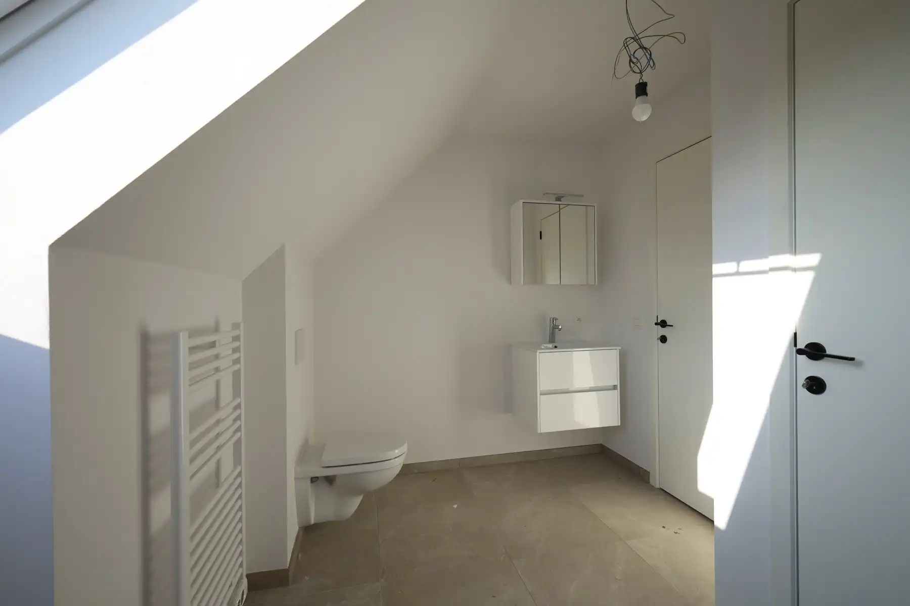 Laatste 2 mooi en volledig afgewerkte, instapklare nieuwbouwwoning aan 6% BTW foto 16