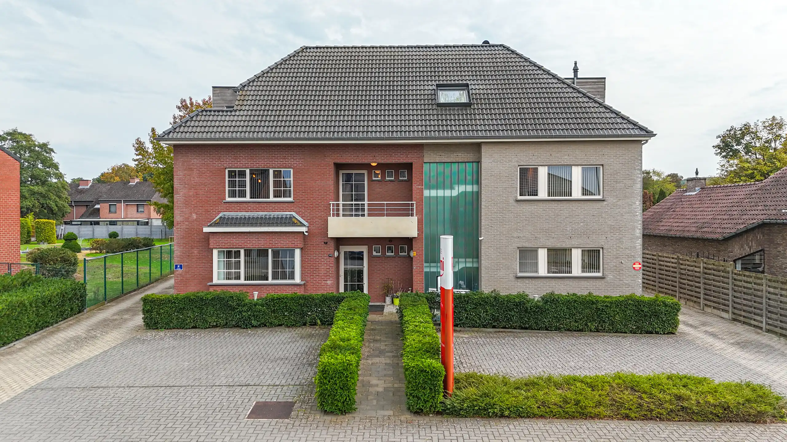 Veelzijdig investeringspand met 10 kamers, lift en kelder! foto 94