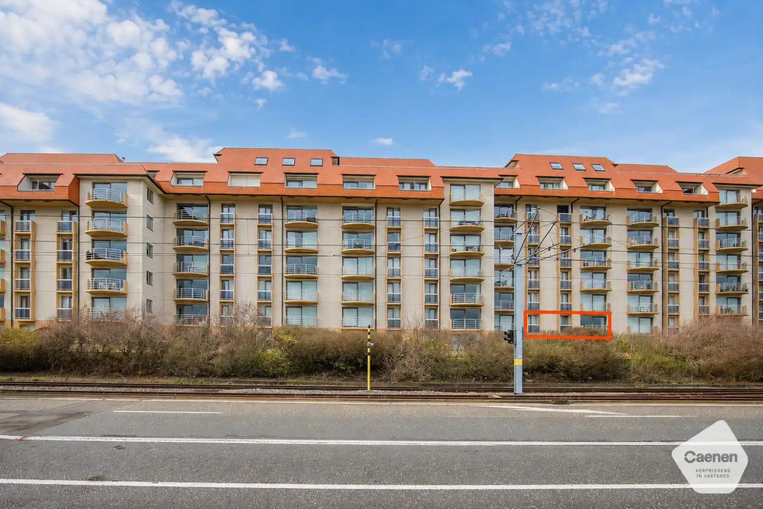 Lichtrijk 2-slaapkamer appartement met zonnig terras en open zicht foto 12